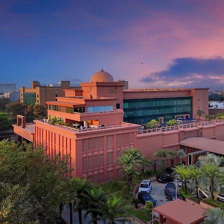 Taj Hotel & Convention Centre, Agra Agra  Exterior photo The University of Management Sciences